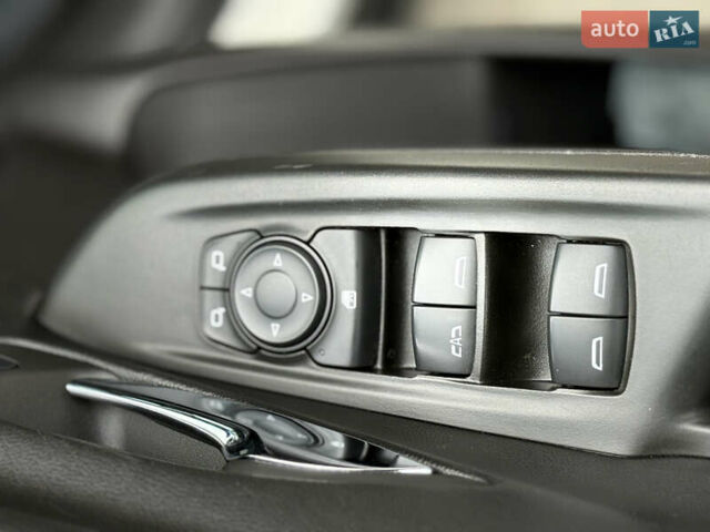 Серый Шевроле Bolt EV, объемом двигателя 0 л и пробегом 52 тыс. км за 19999 $, фото 21 на Automoto.ua