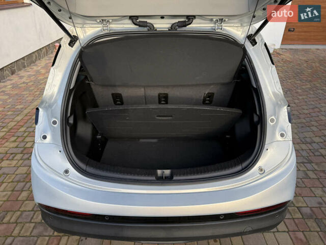 Серый Шевроле Bolt EV, объемом двигателя 0 л и пробегом 4 тыс. км за 18900 $, фото 10 на Automoto.ua