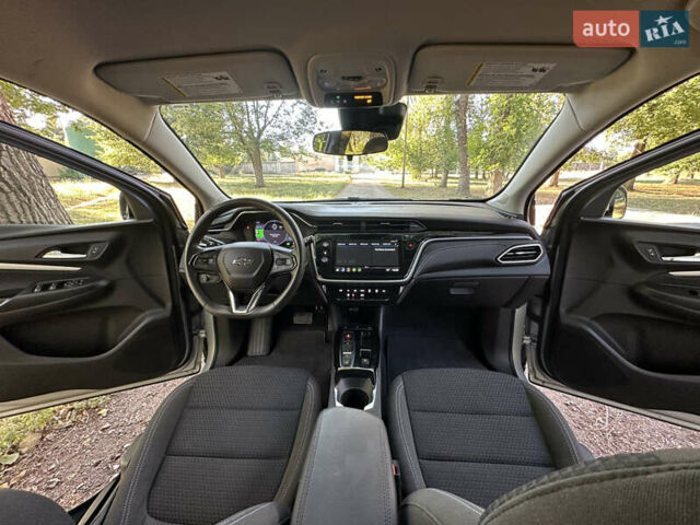 Сірий Шевроле Bolt EV, об'ємом двигуна 0 л та пробігом 10 тис. км за 20500 $, фото 24 на Automoto.ua