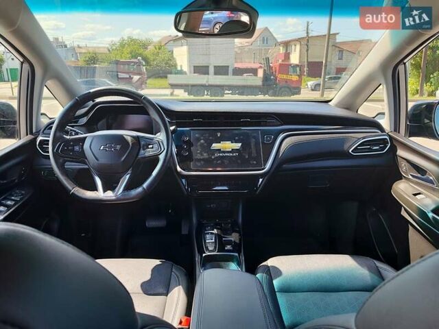 Сірий Шевроле Bolt EV, об'ємом двигуна 0 л та пробігом 140 тис. км за 18000 $, фото 3 на Automoto.ua