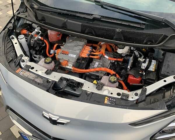 Серый Шевроле Bolt EV, объемом двигателя 0 л и пробегом 22 тыс. км за 19500 $, фото 6 на Automoto.ua