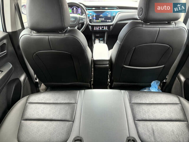 Серый Шевроле Bolt EV, объемом двигателя 0 л и пробегом 52 тыс. км за 19999 $, фото 14 на Automoto.ua