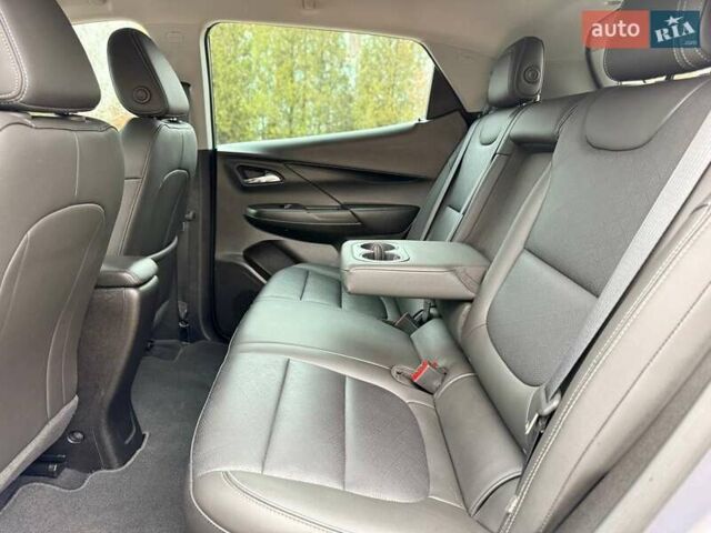 Серый Шевроле Bolt EV, объемом двигателя 0 л и пробегом 66 тыс. км за 18400 $, фото 20 на Automoto.ua