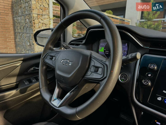 Серый Шевроле Bolt EV, объемом двигателя 0 л и пробегом 22 тыс. км за 17499 $, фото 93 на Automoto.ua