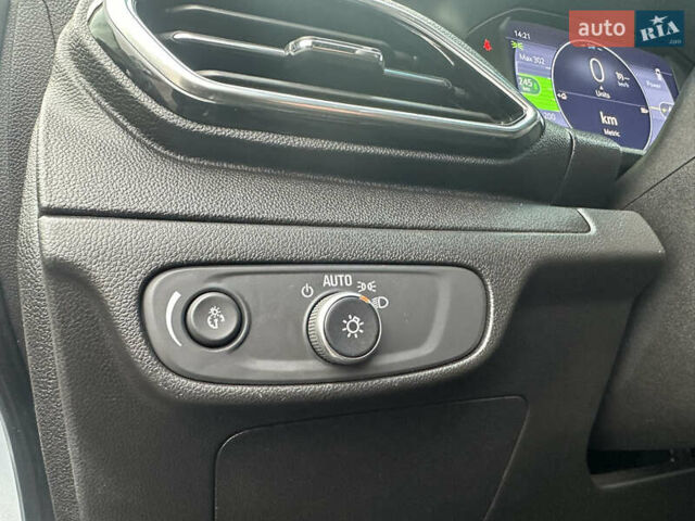 Серый Шевроле Bolt EV, объемом двигателя 0 л и пробегом 74 тыс. км за 17999 $, фото 11 на Automoto.ua