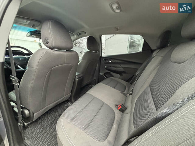 Сірий Шевроле Bolt EV, об'ємом двигуна 0 л та пробігом 39 тис. км за 18500 $, фото 23 на Automoto.ua