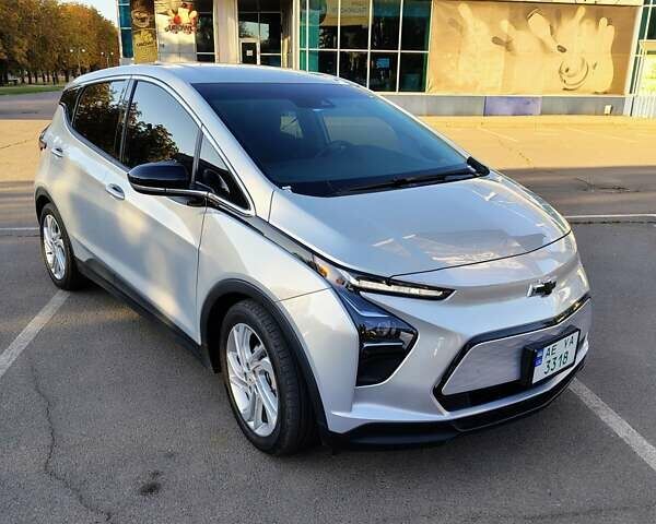 Серый Шевроле Bolt EV, объемом двигателя 0 л и пробегом 60 тыс. км за 17800 $, фото 2 на Automoto.ua