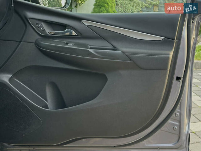 Серый Шевроле Bolt EV, объемом двигателя 0 л и пробегом 22 тыс. км за 17499 $, фото 85 на Automoto.ua