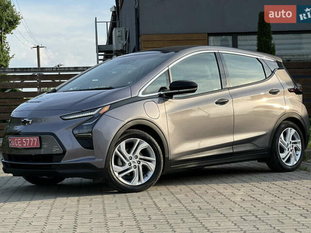 Серый Шевроле Bolt EV, объемом двигателя 0 л и пробегом 22 тыс. км за 17499 $, фото 3 на Automoto.ua
