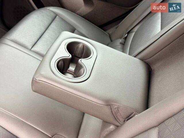 Серый Шевроле Bolt EV, объемом двигателя 0 л и пробегом 66 тыс. км за 18400 $, фото 22 на Automoto.ua