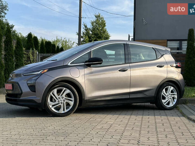Серый Шевроле Bolt EV, объемом двигателя 0 л и пробегом 22 тыс. км за 17499 $, фото 4 на Automoto.ua