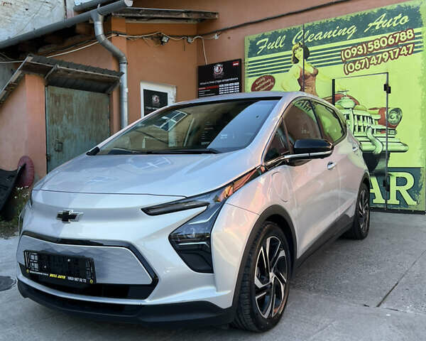 Серый Шевроле Bolt EV, объемом двигателя 0 л и пробегом 91 тыс. км за 16950 $, фото 3 на Automoto.ua