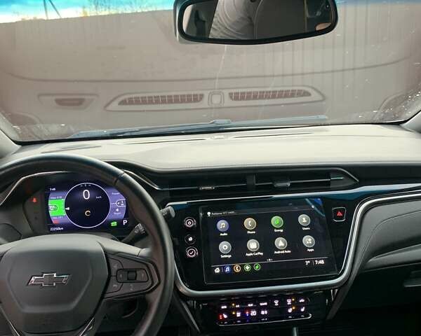 Серый Шевроле Bolt EV, объемом двигателя 0 л и пробегом 22 тыс. км за 19500 $, фото 17 на Automoto.ua