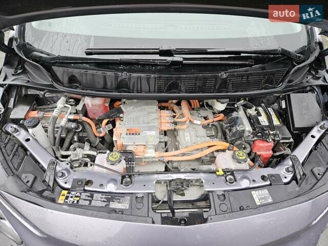 Серый Шевроле Bolt EV, объемом двигателя 0 л и пробегом 62 тыс. км за 17400 $, фото 2 на Automoto.ua