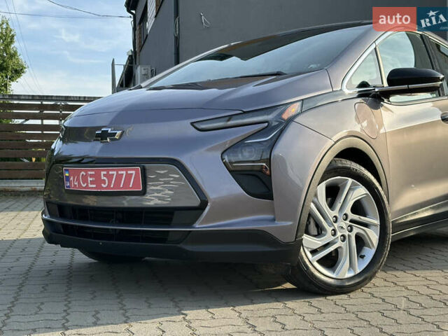 Серый Шевроле Bolt EV, объемом двигателя 0 л и пробегом 22 тыс. км за 17499 $, фото 5 на Automoto.ua