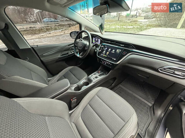 Сірий Шевроле Bolt EV, об'ємом двигуна 0 л та пробігом 39 тис. км за 18500 $, фото 33 на Automoto.ua