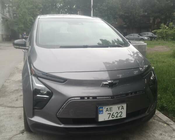Серый Шевроле Bolt EV, объемом двигателя 0 л и пробегом 37 тыс. км за 18500 $, фото 3 на Automoto.ua