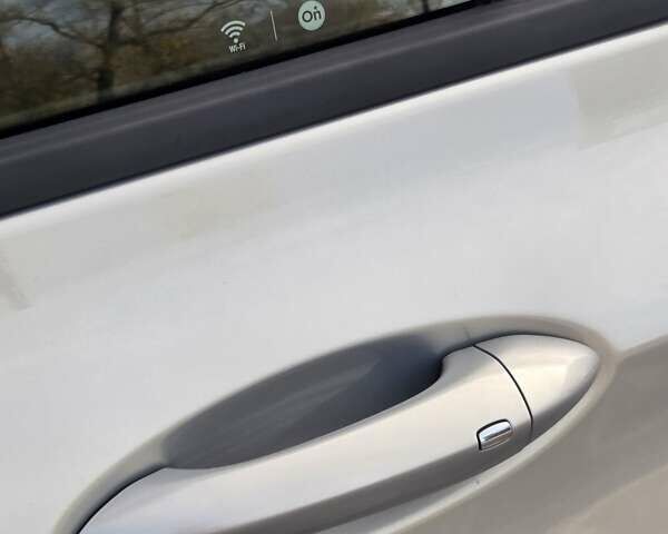 Серый Шевроле Bolt EV, объемом двигателя 0 л и пробегом 60 тыс. км за 16500 $, фото 22 на Automoto.ua