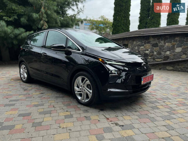 Сірий Шевроле Bolt EV, об'ємом двигуна 0 л та пробігом 30 тис. км за 17500 $, фото 2 на Automoto.ua