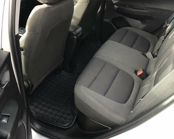 Сірий Шевроле Bolt EV, об'ємом двигуна 0 л та пробігом 73 тис. км за 17700 $, фото 11 на Automoto.ua