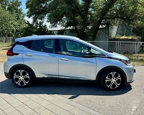 Синий Шевроле Bolt EV, объемом двигателя 0 л и пробегом 93 тыс. км за 14200 $, фото 10 на Automoto.ua