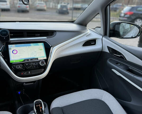 Синий Шевроле Bolt EV, объемом двигателя 0 л и пробегом 64 тыс. км за 17200 $, фото 21 на Automoto.ua