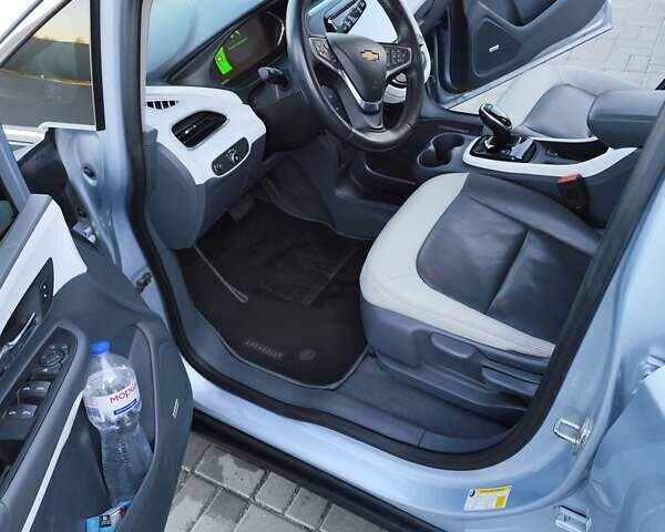 Синий Шевроле Bolt EV, объемом двигателя 0 л и пробегом 83 тыс. км за 14999 $, фото 25 на Automoto.ua