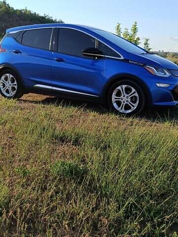 Синий Шевроле Bolt EV, объемом двигателя 0 л и пробегом 128 тыс. км за 13600 $, фото 1 на Automoto.ua