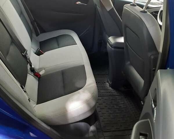 Синий Шевроле Bolt EV, объемом двигателя 0 л и пробегом 50 тыс. км за 14999 $, фото 6 на Automoto.ua