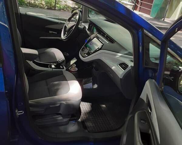 Синий Шевроле Bolt EV, объемом двигателя 0 л и пробегом 50 тыс. км за 14999 $, фото 7 на Automoto.ua
