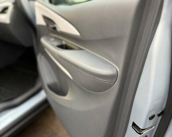 Синий Шевроле Bolt EV, объемом двигателя 0 л и пробегом 64 тыс. км за 17200 $, фото 36 на Automoto.ua