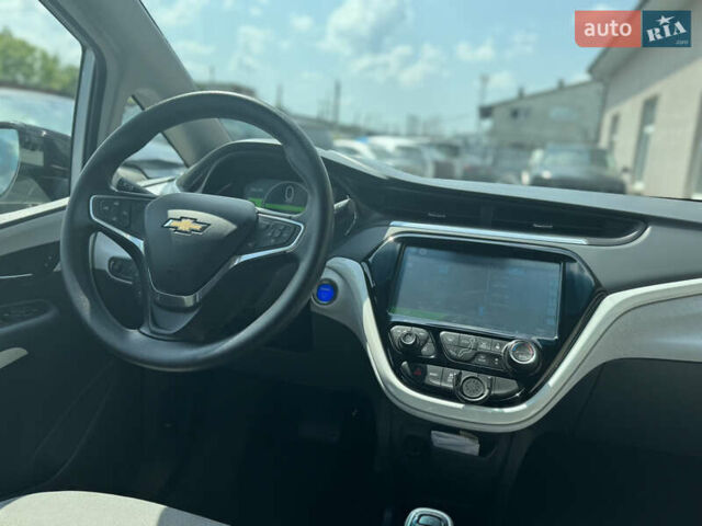 Синий Шевроле Bolt EV, объемом двигателя 0 л и пробегом 106 тыс. км за 14300 $, фото 13 на Automoto.ua