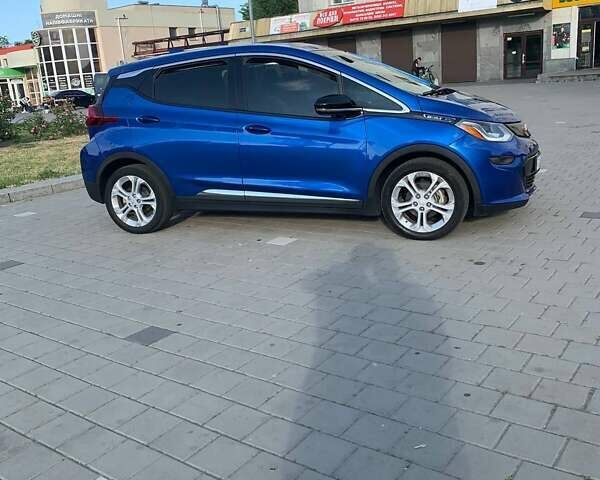Синий Шевроле Bolt EV, объемом двигателя 0 л и пробегом 283 тыс. км за 12100 $, фото 5 на Automoto.ua