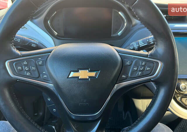 Синий Шевроле Bolt EV, объемом двигателя 0 л и пробегом 82 тыс. км за 19100 $, фото 2 на Automoto.ua