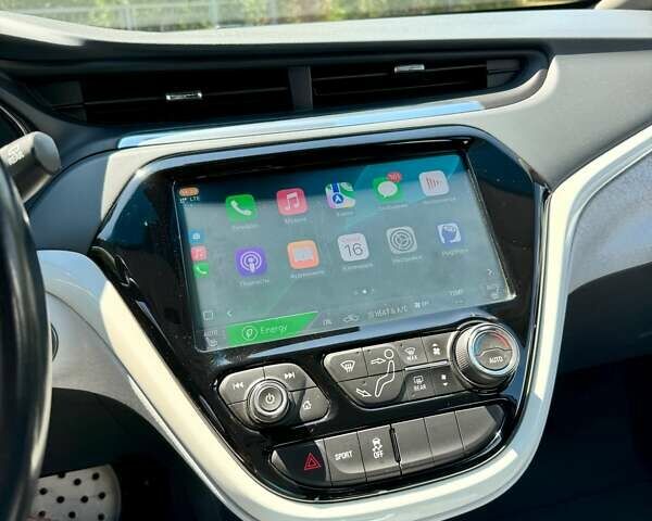 Синий Шевроле Bolt EV, объемом двигателя 0 л и пробегом 93 тыс. км за 13600 $, фото 1 на Automoto.ua