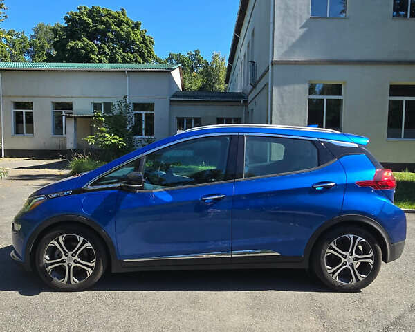 Синий Шевроле Bolt EV, объемом двигателя 0 л и пробегом 68 тыс. км за 16700 $, фото 6 на Automoto.ua