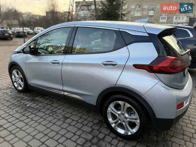 Синий Шевроле Bolt EV, объемом двигателя 0 л и пробегом 64 тыс. км за 17200 $, фото 3 на Automoto.ua