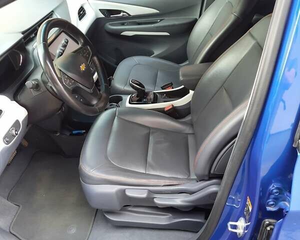 Синий Шевроле Bolt EV, объемом двигателя 0 л и пробегом 133 тыс. км за 15900 $, фото 31 на Automoto.ua