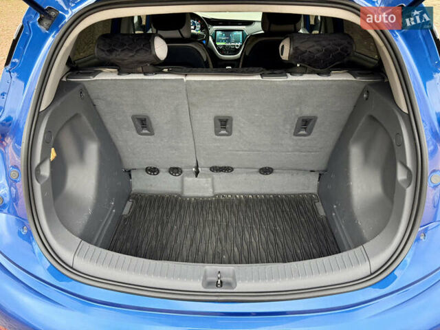 Синий Шевроле Bolt EV, объемом двигателя 0 л и пробегом 125 тыс. км за 13450 $, фото 15 на Automoto.ua