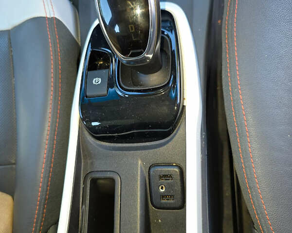 Синий Шевроле Bolt EV, объемом двигателя 0 л и пробегом 68 тыс. км за 16700 $, фото 26 на Automoto.ua