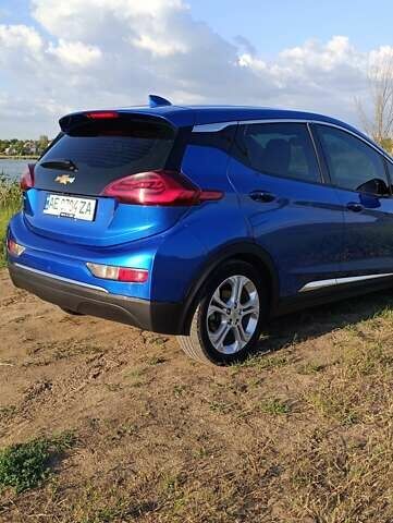Синий Шевроле Bolt EV, объемом двигателя 0 л и пробегом 128 тыс. км за 13600 $, фото 2 на Automoto.ua