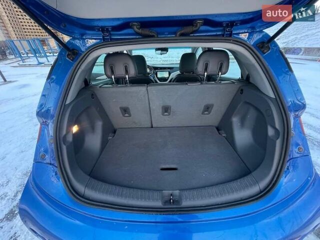 Синий Шевроле Bolt EV, объемом двигателя 0 л и пробегом 91 тыс. км за 12499 $, фото 27 на Automoto.ua