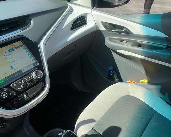 Синий Шевроле Bolt EV, объемом двигателя 0 л и пробегом 283 тыс. км за 11700 $, фото 12 на Automoto.ua