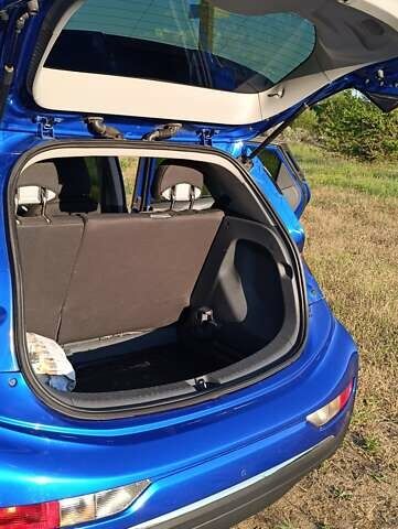 Синий Шевроле Bolt EV, объемом двигателя 0 л и пробегом 128 тыс. км за 13600 $, фото 17 на Automoto.ua