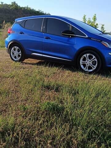 Синий Шевроле Bolt EV, объемом двигателя 0 л и пробегом 128 тыс. км за 13600 $, фото 7 на Automoto.ua