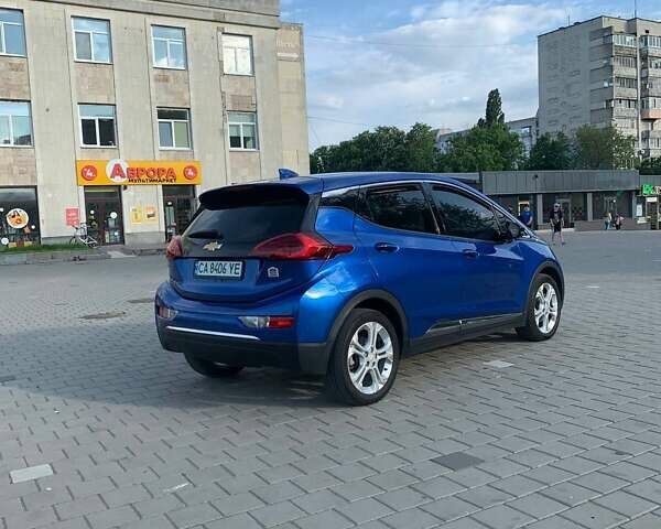 Синий Шевроле Bolt EV, объемом двигателя 0 л и пробегом 283 тыс. км за 12100 $, фото 3 на Automoto.ua