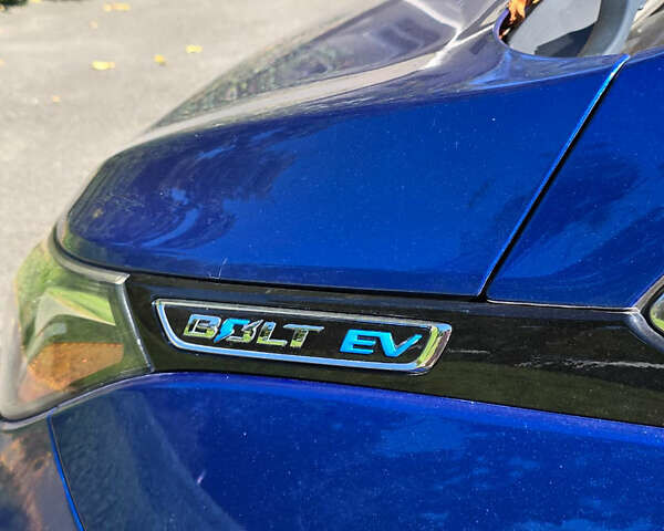 Синий Шевроле Bolt EV, объемом двигателя 0 л и пробегом 68 тыс. км за 16700 $, фото 9 на Automoto.ua