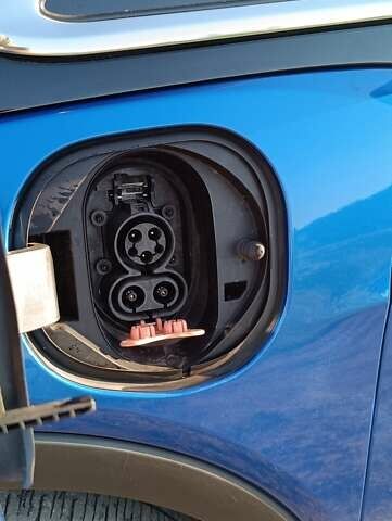 Синий Шевроле Bolt EV, объемом двигателя 0 л и пробегом 128 тыс. км за 13600 $, фото 19 на Automoto.ua