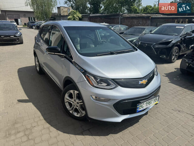 Синий Шевроле Bolt EV, объемом двигателя 0 л и пробегом 106 тыс. км за 14300 $, фото 4 на Automoto.ua