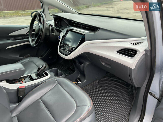 Синий Шевроле Bolt EV, объемом двигателя 0 л и пробегом 82 тыс. км за 19100 $, фото 14 на Automoto.ua